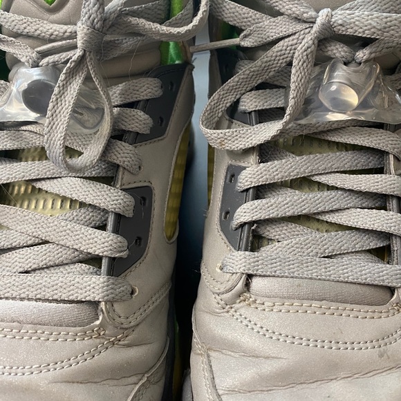 Green Bean 5 3M Jordan’s - Picture 4 of 9